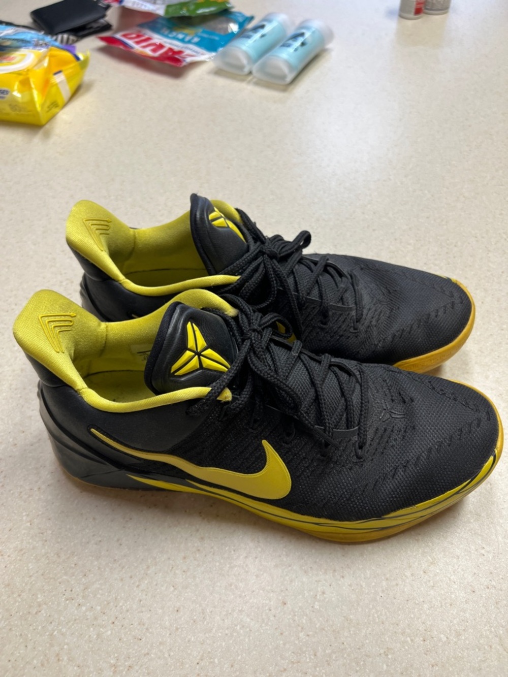 Kobe Oregon Duck Basketball Shoes